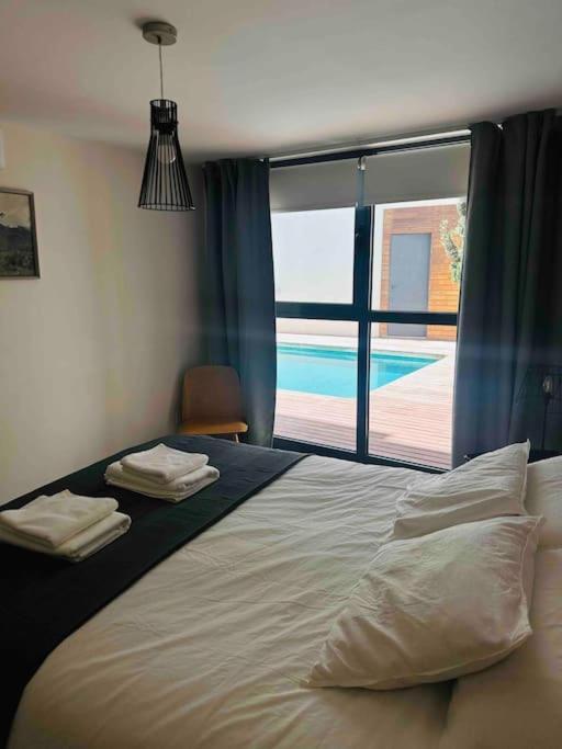 Apartamento Guadalquivir Sevilla Dış mekan fotoğraf
